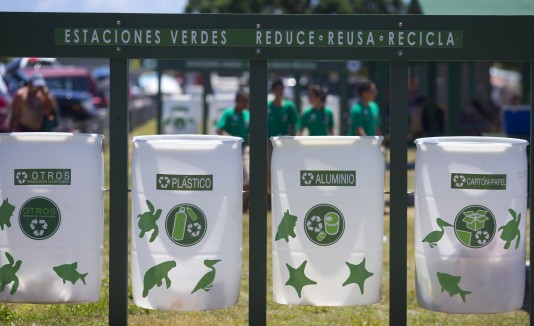 Estaciones verdes, reciclaje, playa