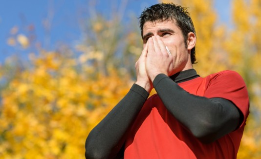 Atleta estornudando