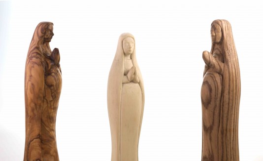 Muestran a la virgen embarazada