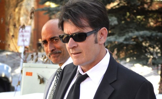 Charlie Sheen en problemas