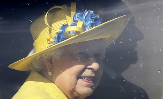 Reina Isabel II
