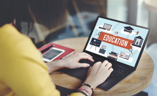 Educación