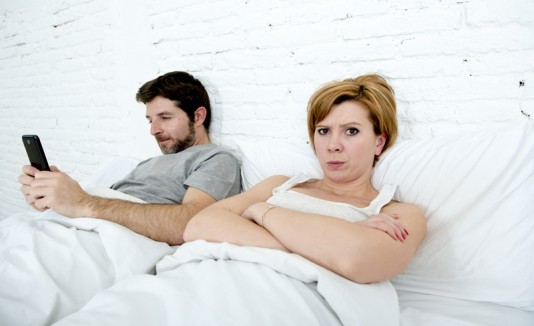 Pareja y el celular