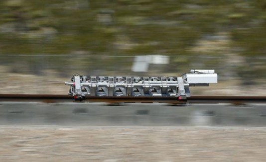 Se espera que Hyperloop recorra unos 600 kilómetros en solo 30 minutos.