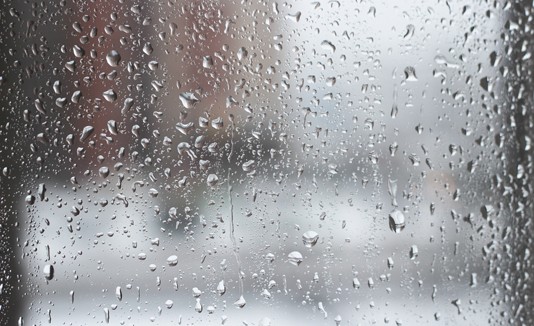 Ventana, lluvia, humedad