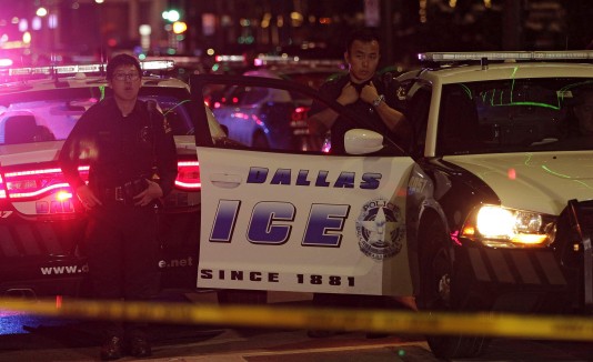 Policías