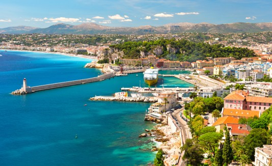 Niza, Francia