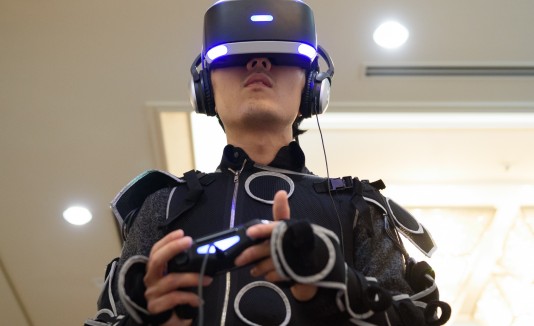 El 2016 ha sido el año de la realidad virtual y Sony se adelantó con las gafas PlayStation VR.