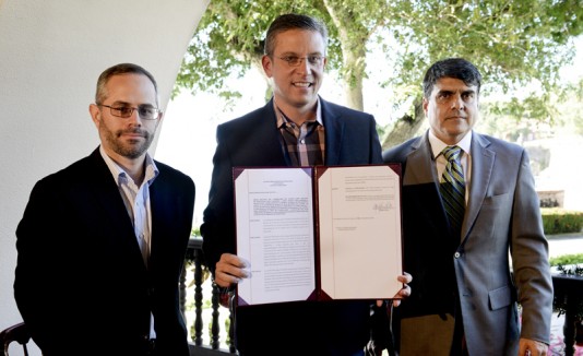 García Padilla declara Mar Chiquita reserva natural