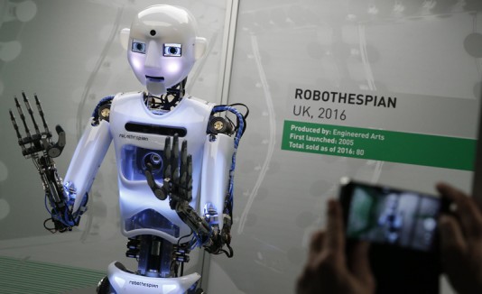Muestran la evolución de los robots en Londres