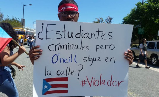 Estudiantes se manifiestan contra la Junta