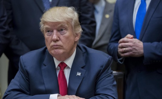 La protesta se da para apoyar a Luis Barrios, a quien el gobierno de Trump espera deportar el jueves.