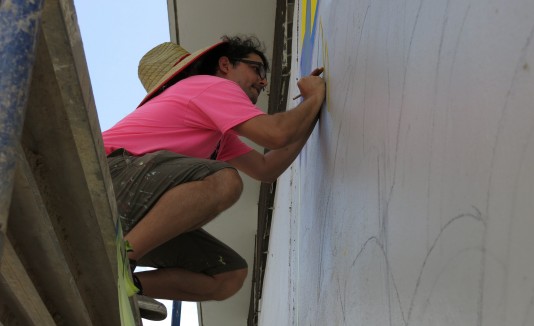 La mescolanza de artistas dio paso a la exhibición santurcina “Bien Jevi”