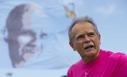 Oscar López