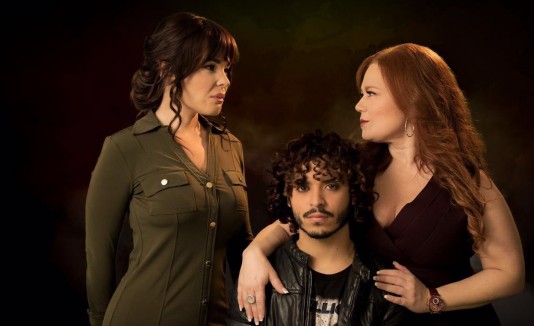 El joven actor reconoce que es un gran reto estar rodeado de reconocidos profesionales.