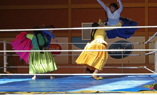 Cholitas aimaras