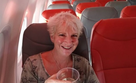 Escritora escocesa en "vuelo privado"