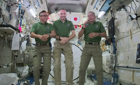 Astronautas en Acción de Gracias