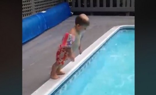 Niño clavador
