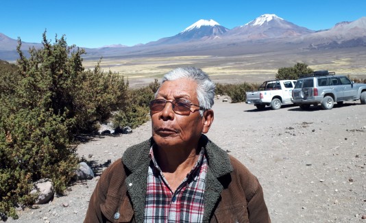 "Don Lucho" aún era Luis Flores, tenía 19 años y era un voluntario más en el Regimiento Manchego XII de Infantería en Santa Cruz (Bolivia).