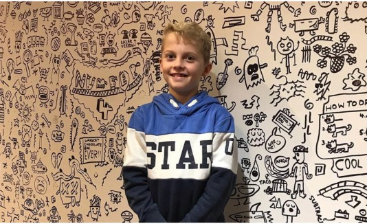 Niño artissta